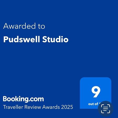 Pudswell Studio バーフォード エクステリア 写真